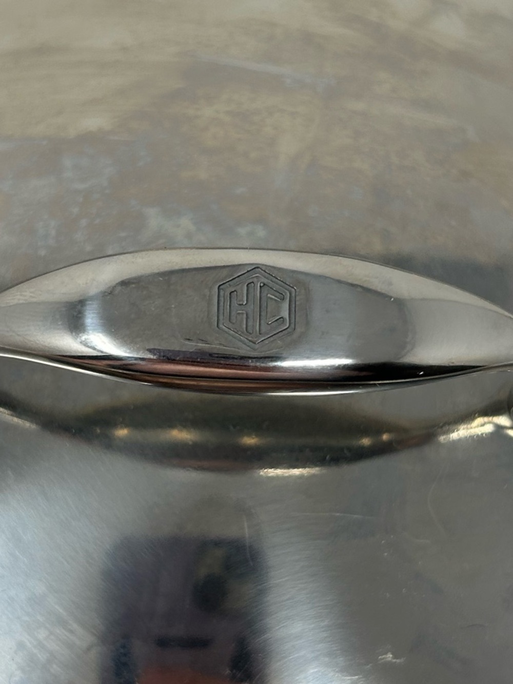 HexClad Hybrid Nonstick 5-Quart Dutch Oven with Stainless Steel Lid - Picture 3 of 8